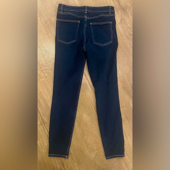 Zara Dark Wash Skinny Leg Jeans - Size 6 - Picture 5 of 5
